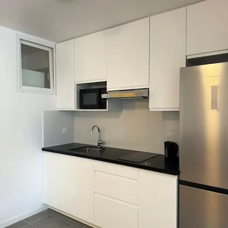 Appartement Moderne Avec Balcon Proche De Paris Aubervilliers Buitenkant foto