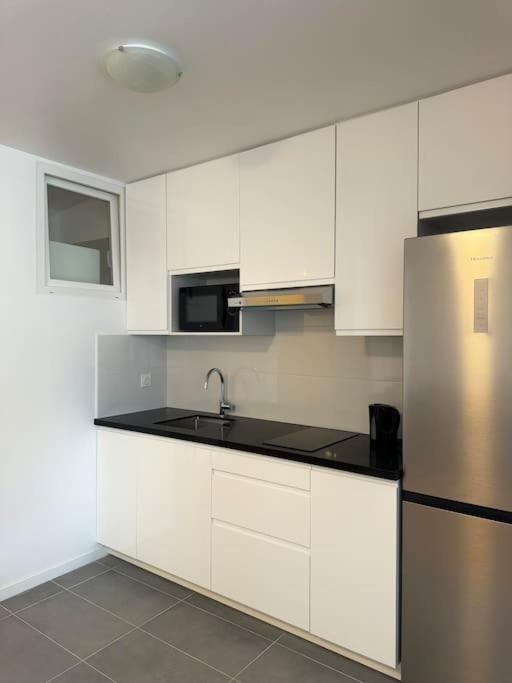 Moderne Avec Balcon Proche De Paris Apartment Aubervilliers
